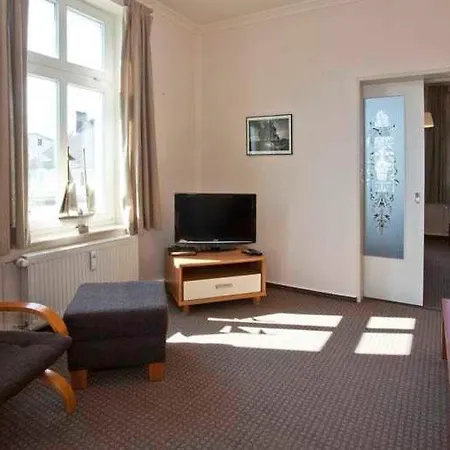 Elfriede Вилла Засниц