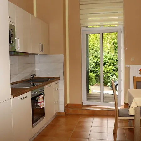 Elfriede Засниц